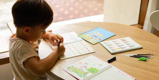 cahier d'écriture magique cahier magique pour l'apprentissage de l'écriture