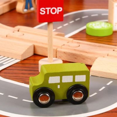 train-en-bois-circuit-voiture-bois