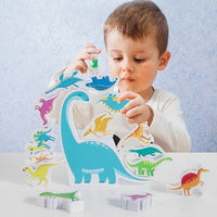 petit garçon de 3 ans qui joue avec dinosaure jouet et jouet dinosaure voiture dinosaure jeu de construction en bois jouets dinosaures
