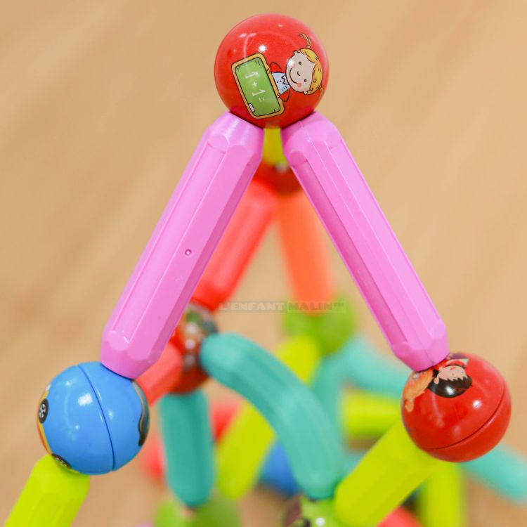 jeu-magnétique-construction-construction-magnétique-idee-cadeau-enfant-jeu-de-construction