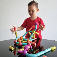 un jeu de construction magnétique, jeu aimanté jeu éducatifs jeux aimantés bébé